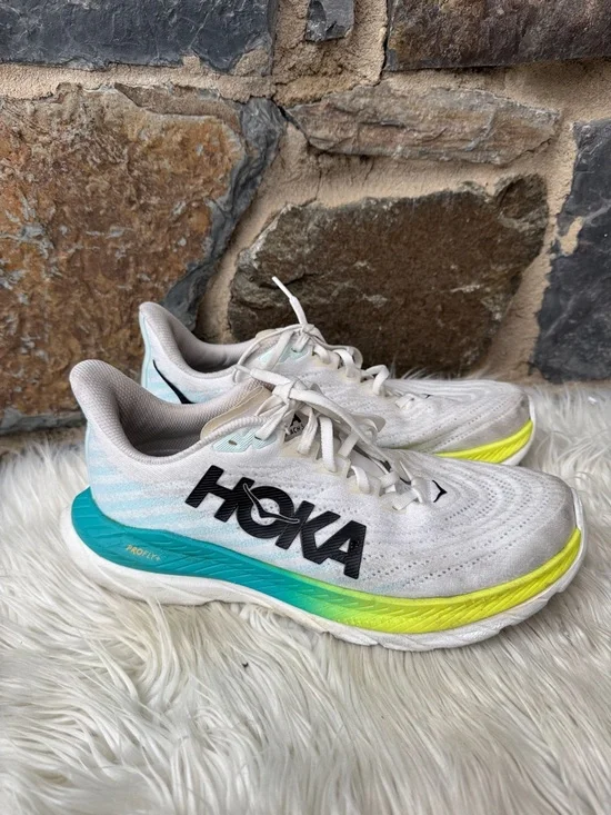 Hoka One One Women’s 'Mach 5' Running Sneakers in White/Blue Glass Size 9 - Picture 3 of 7